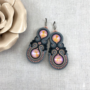 BRZOSKWINIOWO SZARE KOLCZYKI SUTASZ „PESCA”