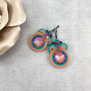 DELIKATNE KOLCZYKI SUTASZ „HELLO SPRING”