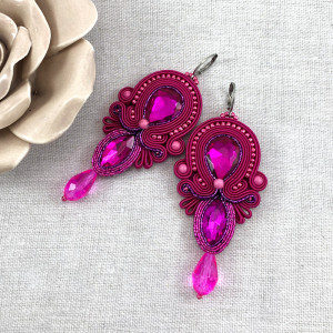 KOLCZYKI SUTASZ FUKSJA Z FIOLETEM