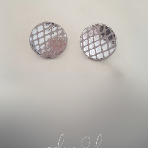 Kolekcja GAJA kolczyki ze skóry naturalnej z efektem lustra, print skóra węża małe koła srebrne