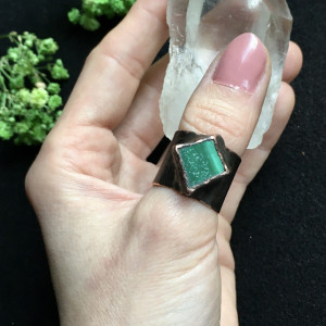 miedziany pierścionek z malachitem roz.17