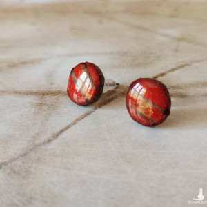 Kolczyki sztyfty 11mm z plasterków dębu i szklistej żywicy, stal chirurgiczna