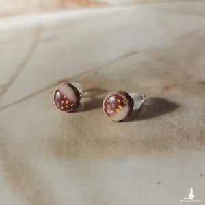 Kolczyki sztyfty 8mm z plasterków brzozy i szklistej żywicy, stal chirurgiczna