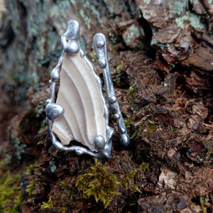 Pierścionek z krzemieniem pasiastym, regulowany