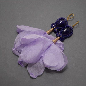 kolczyki lub klipsy sutasz z kwiatkami