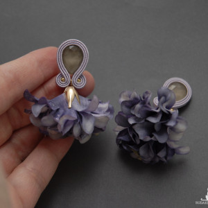 kolczyki lub klipsy sutasz z kwiatkami