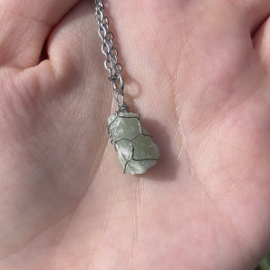 kryształowy naszyjnik: zielony awenturyn stal chirurgiczna