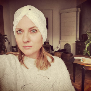 Turban koronkowy biały