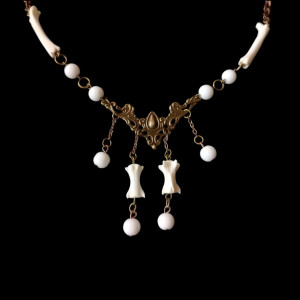 Elegancki naszyjnik kościany