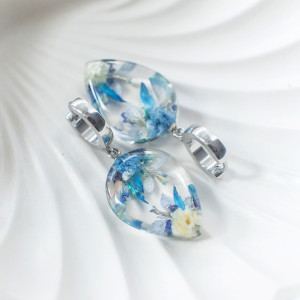 Kolczyki z kompozycją kwiatową