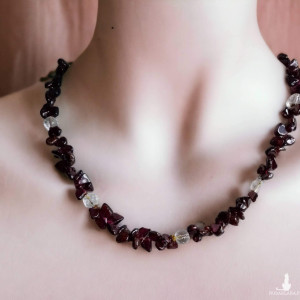 Naszyjnik z granatów