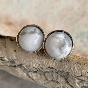 Srebrne sztyfty z howlitem d172