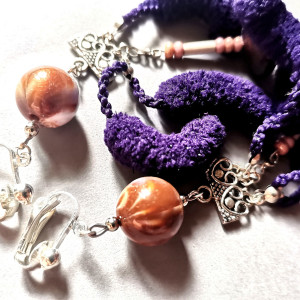 Klipsy pomponiasty fiolet