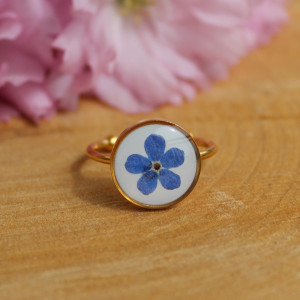 Złoty pierścionek regulowany kwiaty z kwiatami kwiatem niezapominajki niezapominajkami duży niezapominajką