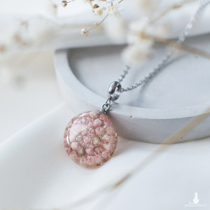 Wisiorek z ozothamnusem