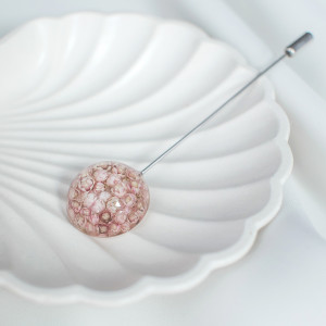 Broszka z ozothamnusem