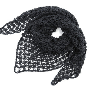 Chusta apaszka na szydełku ażurowa grafitowa
