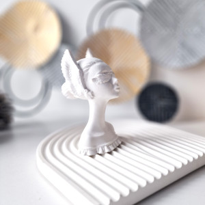 Figurka kobiety - Justice white