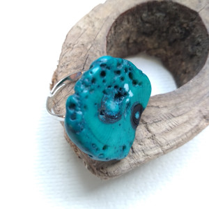 Pierścionek regulowany - naturalny koral