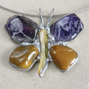Naszyjnik motyl wisiorek ametyst jaspis