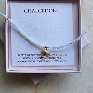 Naszyjnik z kamieni chalcedonu