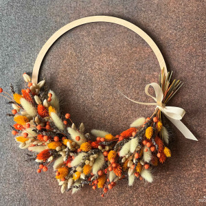 Wianek z suszonych kwiatów, naturalny wianek z lawendą, drewniana obręcz