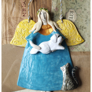 Anioł z pudlem i kotem