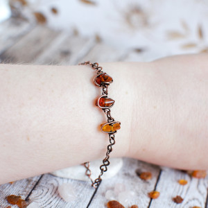 Bransoletka 26,5 cm miedź antyczna bursztyn nieregularny cudo