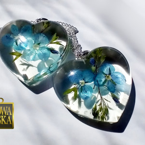 Finezja - wisiorek z żywicy