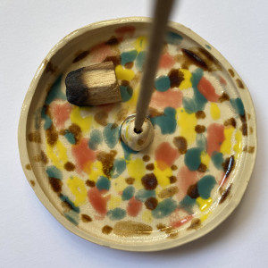 PALOLOPULI podstawka na kadzidełko