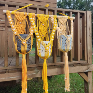 Kwietnik w stylu Boho na trzy donice