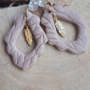 piękne kolczyki z glinki polimerowej