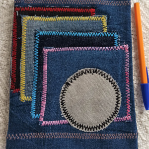 Geometryczna okładka na zeszyt