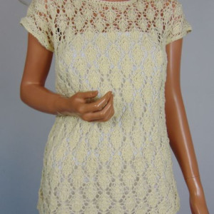 Kremowa, ażurowa na lato