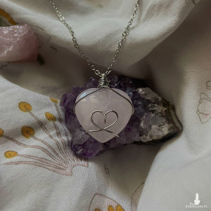 naszyjnik kwarcowe serce OPIS