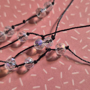 Kolczyki minimalistyczne krysztalki