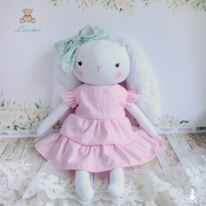 Króliczek Nela przytulanka w sukieneczce różowej w paski