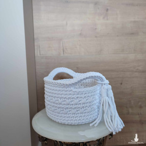 Koszyk okrągły ze sznurka szydełkowy 22cmx15cm