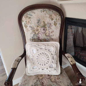 Poduszka dekoracyjna szydełkowa 40cmx40cm