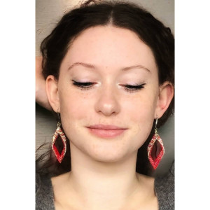 Kolczyki  "zakręcone" z kwiatuszkami