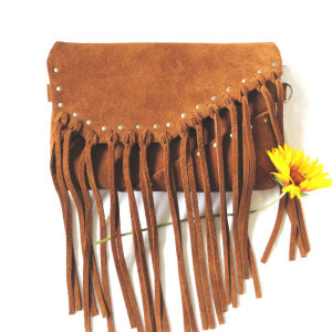 Kopertówka zamszowa z frędzlami