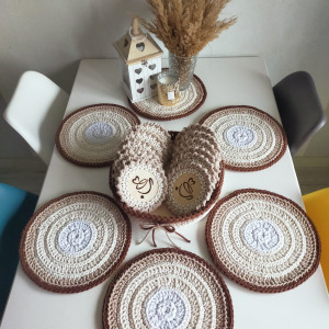 Taca + komplet podkładek pod talerze i filiżanki