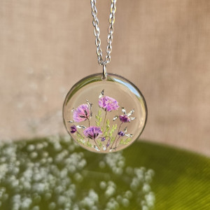 Srebrna zawieszka srebrny wisiorek kwiat naszyjnik żywica z żywicy kwiaty gipsówka fioletowa fiolet