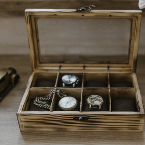 Pudełko na zegarki, bransoletki i łańcuszki, Drewniane na zegarki, bransoletki i łańcuszki