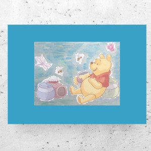 bajowe plakaty dla dzieci, obrazek z Kubusiem Puchatkiem, kolorowy plakat do pokoju chłopca, miś obrazek 21x30, Kubuś Puchatek plakat A4, plakat z misiem, plakat dla dziewczynki, posters a4