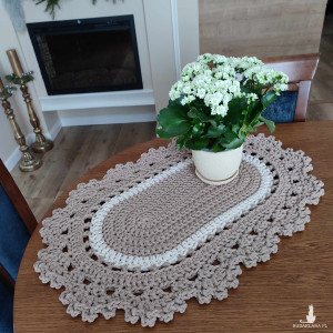 Bieżnik owalny szydełkowy ze sznurka 50cmx80cm