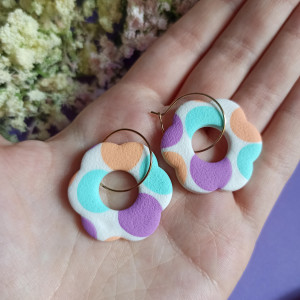 Kolczyki kwiaty hoopsy