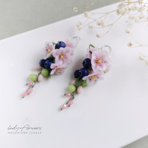 Kolczyki z liliami i borówkami