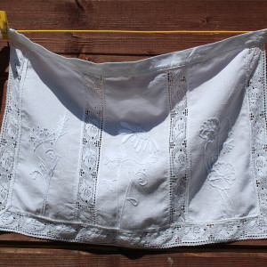 Fartuszek kuchenny z haftem