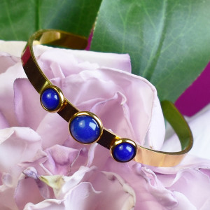 Elegancka stalowa złota bransoletka - niebieski jadeit #61